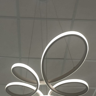 Colgante de 150x83x45,5 Cm 4000k 3900 lúmenes acabado blanco - Imagen 1